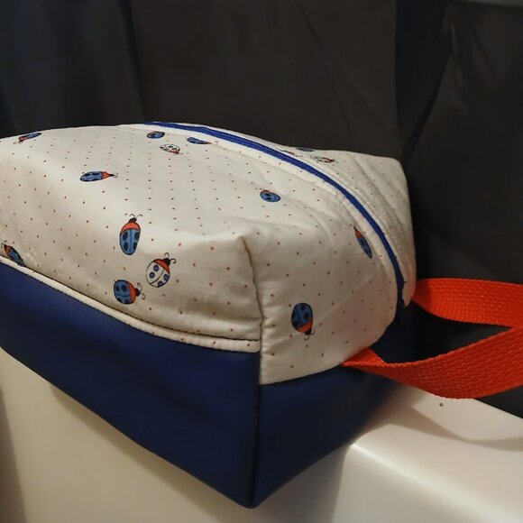 New Zippy Cosmetics Toiletries Travel Bags X-large Faux Leather & Fabric western - Picture 13 of 16